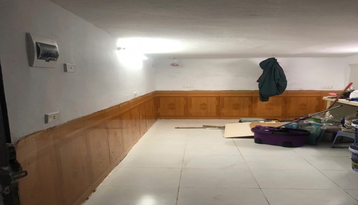 bán nhà riêng Nguyễn Lương Bằng, 3 tầng x 12m, 2 ngủ, hơn tỷ, 100m ra ô tô tránh